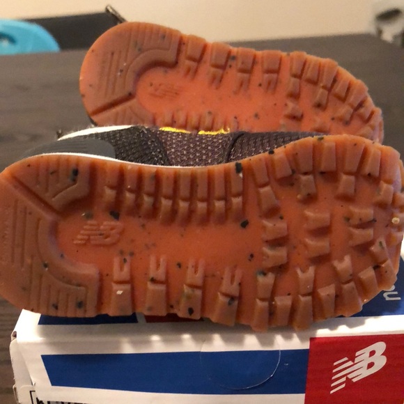 Infant New Balance NEW - Picture 4 of 5